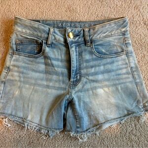 American Eagle Light Wash High Rise Shortie